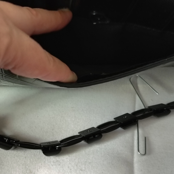 ALDO Black Patent Leather Alligator/Snake Clutch/Handbag w/ Double Snake Head - Picture 13 of 13